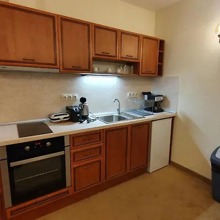 Simonen Near The Gondola Apartamento