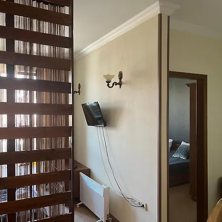 Simonen Near The Gondola Апартамент *