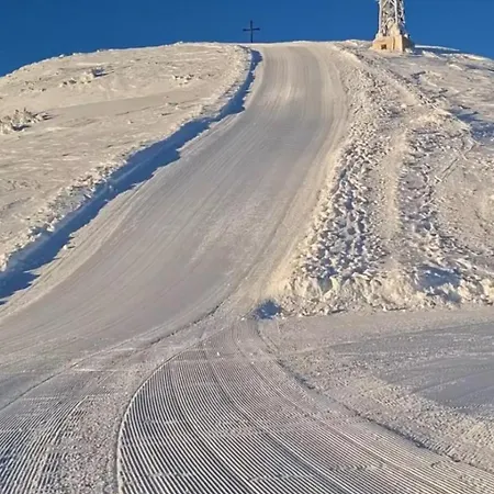 Апартамент Simonen Near The Gondola *