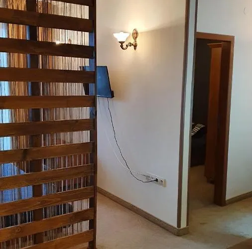 Simonen Near The Gondola Банско